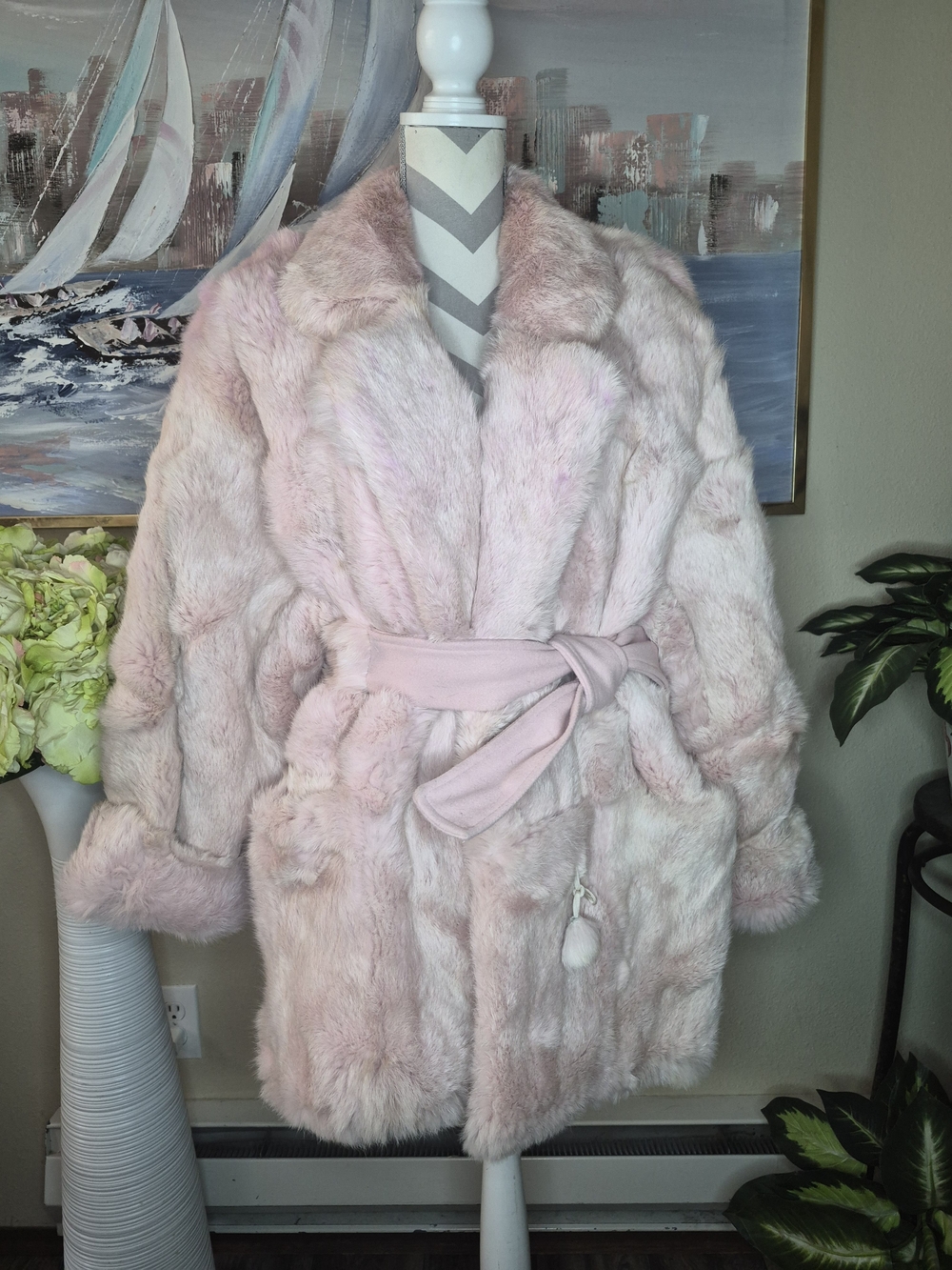 Vintage Ricciardi Womens Light Pink 100% Rabbit Fur Coat